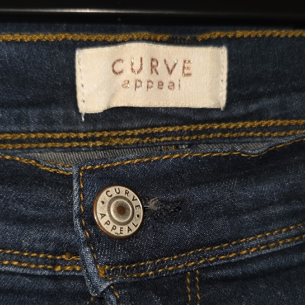 Women's Jeans - Picture 3 of 6